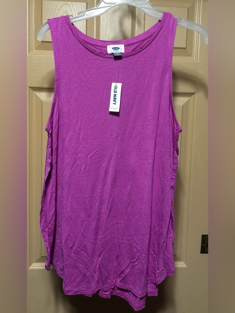 #1089 Old Navy Women’s Tank Top - Bright Magenta SZ Large NWT